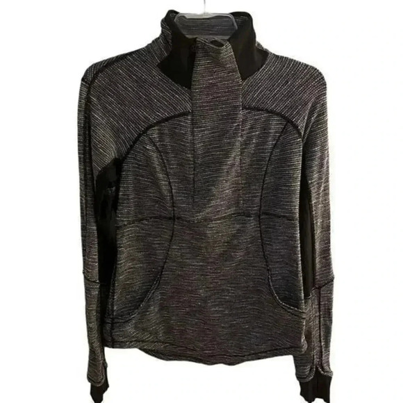 Lululemon Womens Black and Grey Sz 8 Base Runner 1/2 Zip Breathable Pullover - Picture 6 of 12